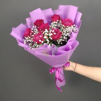 Букет цветов розы и гипсофила